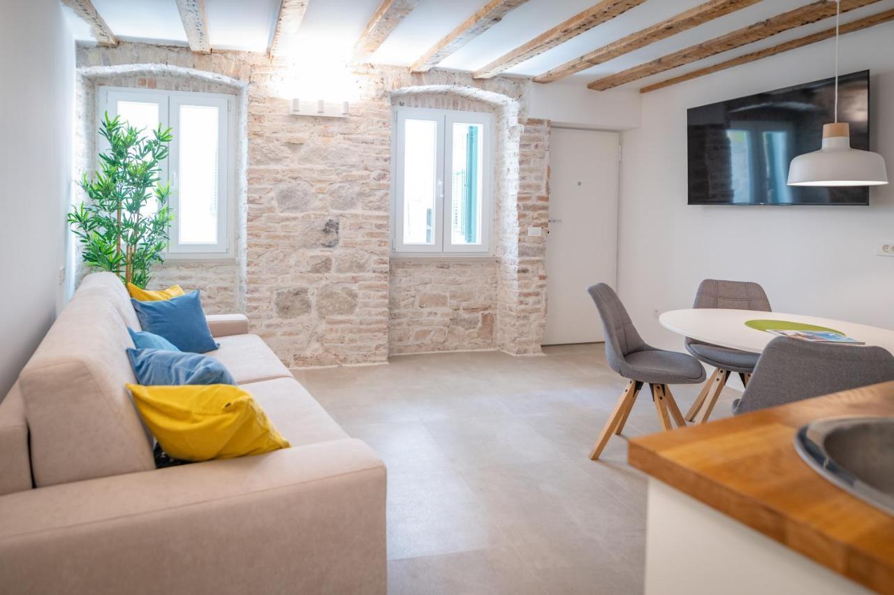 Vitelli Apartments And Rooms Split Exterior foto
